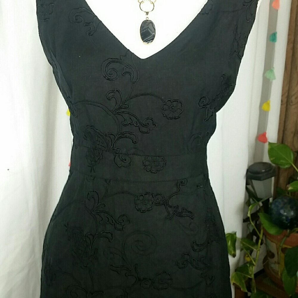 Dress - Picture 3 of 7